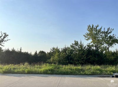 /international/us/4884-nature-avenue-manhattan-ks-110101427657/?lang=fr
