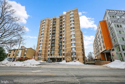 /international/us/4-monroe-street-rockville-md-110108666536/