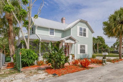 /international/us/1102-hyde-park-lane-melbourne-fl-110108075741/