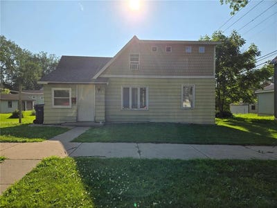 /international/us/714-s-oak-street-fergus-falls-mn-110100925461/