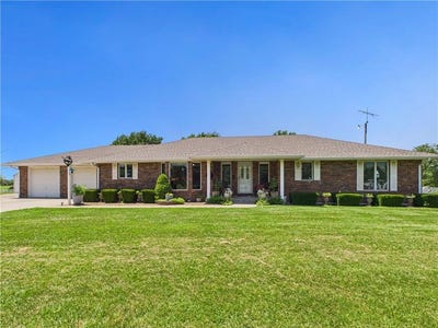 /international/us/529-539-county-road-dd-highway-warrensburg-mo-110100898096/?lang=en