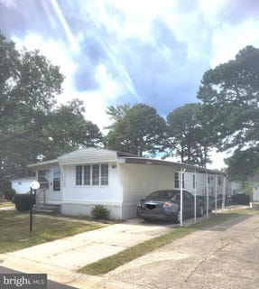 /international/us/19-susan-drive-barnegat-nj-110102056450/