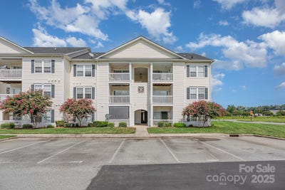 /international/us/3809-carl-parmer-drive-harrisburg-nc-110101505171/