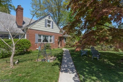 /international/us/246-4th-st-dunellen-boro-nj-110107753913/