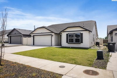 /international/us/1125-w-sequoia-road-moses-lake-wa-110109298146/
