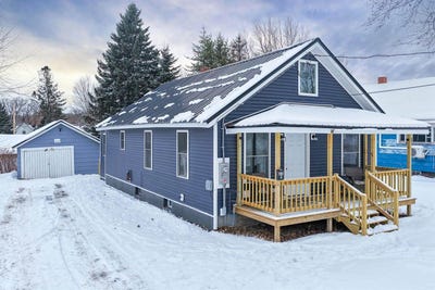 /international/us/33-vaughn-street-caribou-me-110104196587/