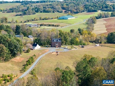 /international/us/2004-seven-meadows-ln-appomattox-va-110106473351/