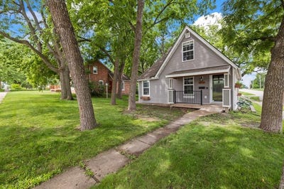 /international/us/402-s-11th-street-adel-ia-110104486246/