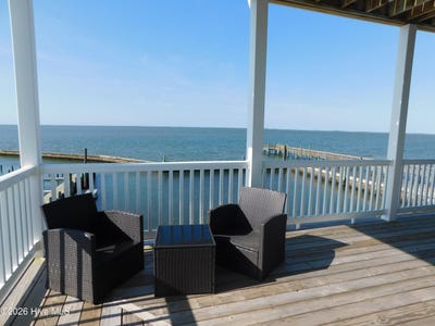 /international/us/142-s-ferry-dock-road-harkers-island-nc-110107284396/