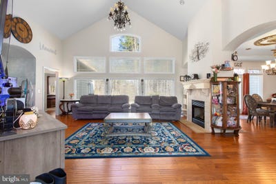 /international/us/3701-white-hall-road-king-george-va-110099802480/