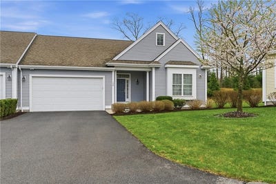 /international/us/170-providence-pike-north-smithfield-ri-110107476257/