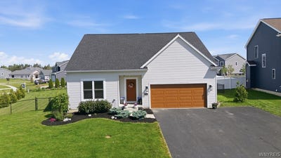 /international/us/5561-cooper-ridge-hamburg-ny-110108537360/