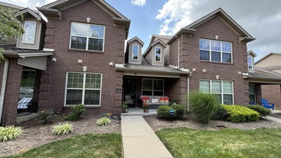 /international/us/1331-russell-springs-drive-lexington-ky-110101038546/
