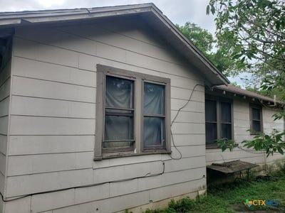 /international/us/702-n-orchard-avenue-cameron-tx-110107550900/