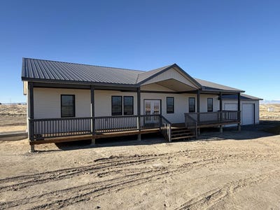 /international/us/25-jean-circle-riverton-wy-110108355125/