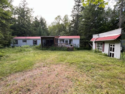 /international/us/177-kickerville-road-long-lake-ny-110100583686/