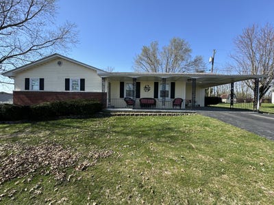 /international/us/61-emmons-drive-flemingsburg-ky-110096633062/?lang=en