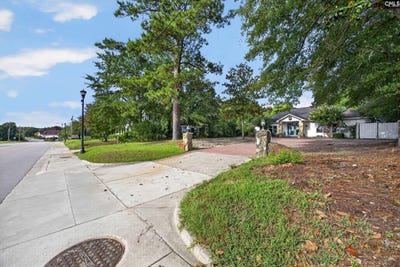 /international/us/407-north-lake-drive-lexington-sc-110110276117/