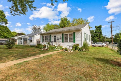 /international/us/901-w-portland-street-springfield-mo-110101808987/