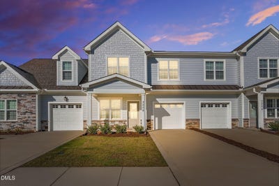 /international/us/3204-carriden-drive-fayetteville-nc-110097968196/