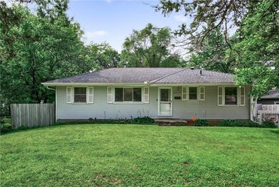 /international/us/3213-w-old-shakopee-road-bloomington-mn-110105780856/