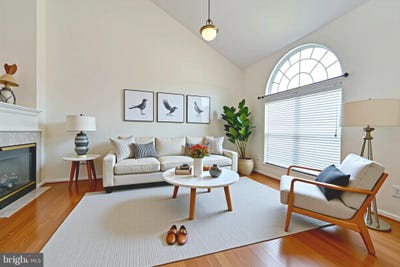 /international/us/295-amber-circle-warrenton-va-110101257987/