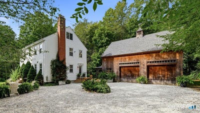 /international/us/17-florida-road-east-haddam-ct-110119768716/
