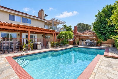 /international/us/2641-evelyn-west-covina-ca-110110342870/