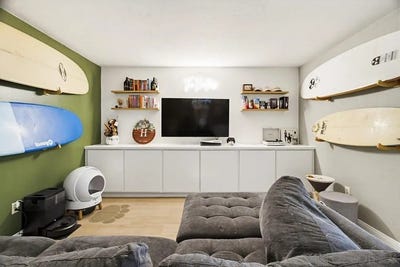 /international/us/279-moss-st-chula-vista-ca-110108378054/