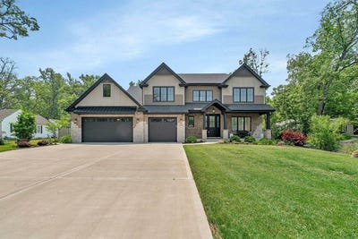 /international/us/20111-north-woodland-circle-mokena-il-110101167564/