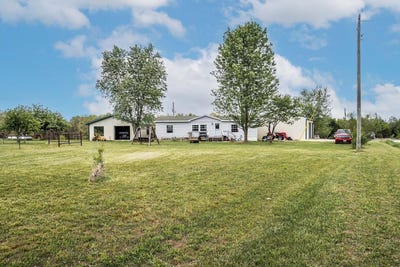 /international/us/163-country-meadows-drive-seymour-mo-110108014875/