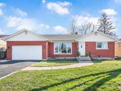 /international/us/392-e-saint-charles-road-elmhurst-il-110108427063/