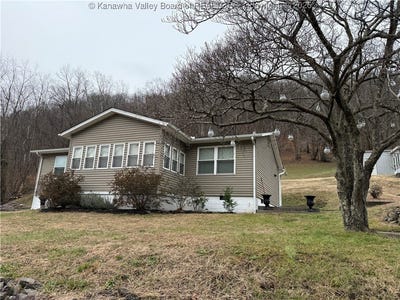 /international/us/109-keenan-hill-street-cedar-grove-wv-110104598444/