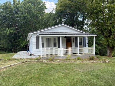 /international/us/795-judio-road-burkesville-ky-110100772423/