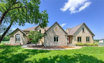 /international/us/26528-23-09-s-metcalf-road-louisburg-ks-110100198824/
