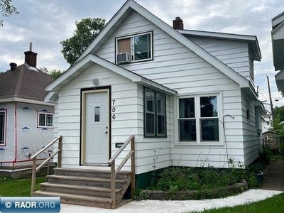 /international/us/706-clay-st-eveleth-mn-110101586562/