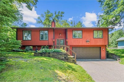 /international/us/6670-maple-drive-rockford-mn-110101009071/