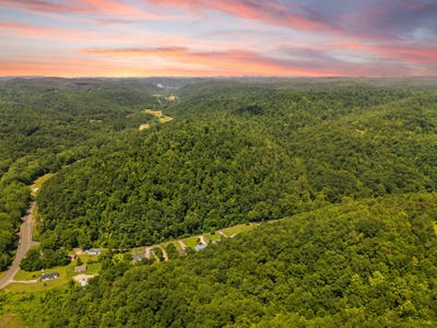 /international/us/0-patties-lick-road-morehead-ky-110101190352/