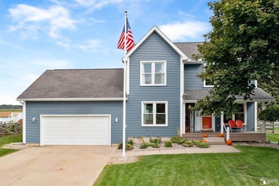 /international/us/416-north-street-blissfield-village-mi-110120107486/