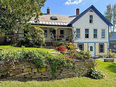 /international/us/1001-maple-street-salisbury-vt-110110245137/
