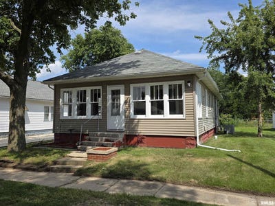 /international/us/306-ripper-street-south-pekin-il-110101437218/