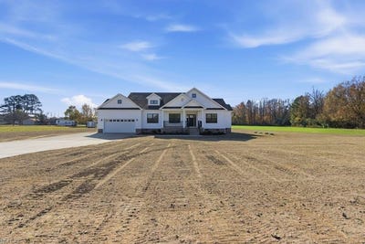 /international/us/2264-manning-road-suffolk-va-110120084081/