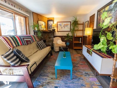 /international/us/701-gothic-road-mt-crested-butte-co-110104584971/
