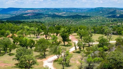 /international/us/520-isaacs-mountain-rd-fredericksburg-tx-110097882089/