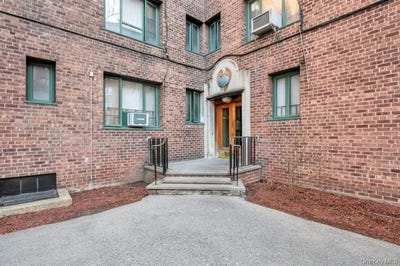 /international/us/1690-metropolitan-avenue-bronx-ny-110106496029/
