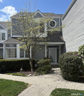 /international/us/30-hale-lane-darien-ct-110107341468/