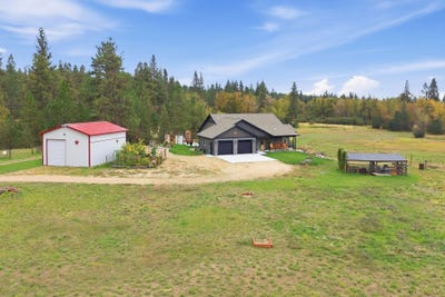 /international/us/111-log-cabin-lane-stevensville-mt-110110305084/
