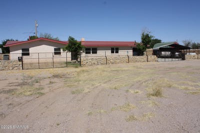 /international/us/2607-dona-ana-road-las-cruces-nm-110108297954/