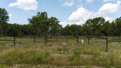 /international/us/lot-49-county-road-104-lampasas-tx-110101231307/