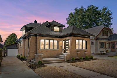 /international/us/2519-n-66th-st-wauwatosa-wi-110120449691/